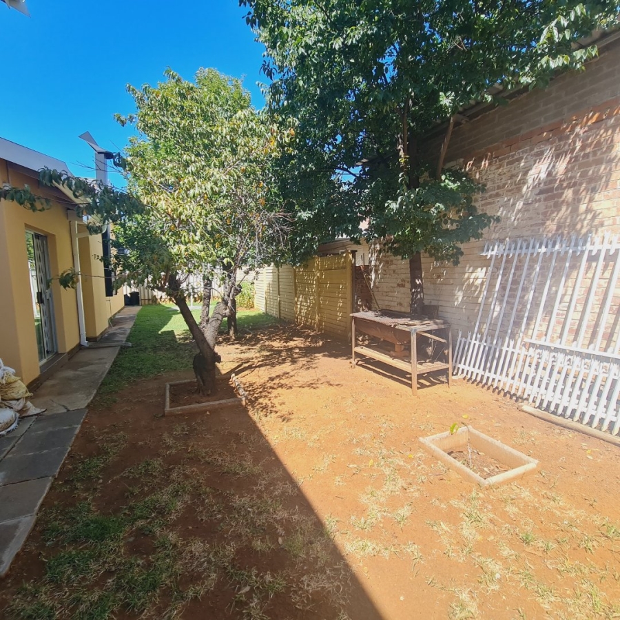 3 Bedroom Property for Sale in Universitas Free State
